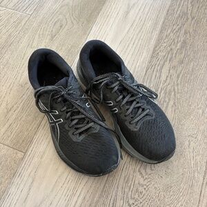 Asics Kayano 27